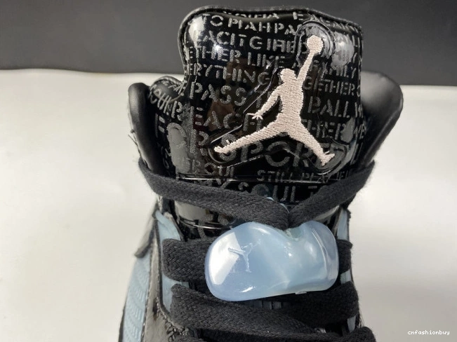 633068-010 Doernbecher AIR Retro 5 Jordan 0807